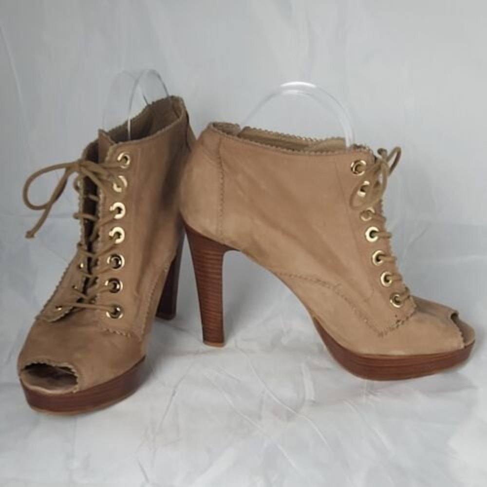 Stuart Weitzman For Russell‎ & Bromley Taupe Suede Lace Front Ankle Booties
